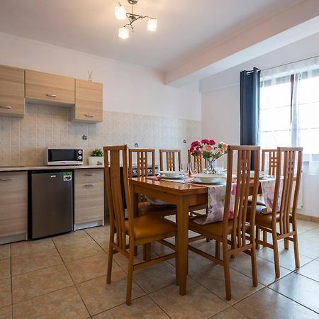 Galeria Italiana Apartments วรอตซวาฟ ภายนอก รูปภาพ