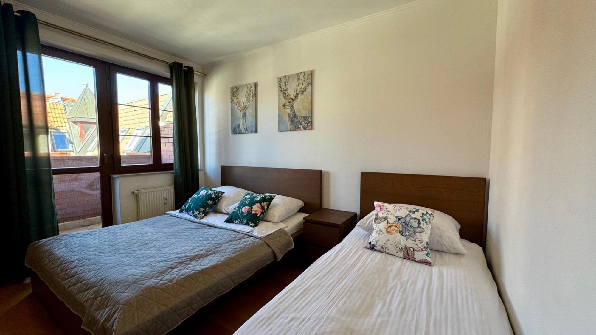 Galeria Italiana Apartments วรอตซวาฟ ภายนอก รูปภาพ