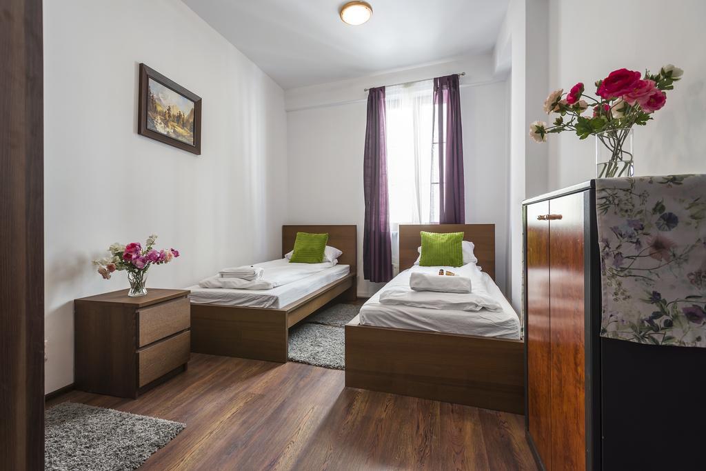Galeria Italiana Apartments วรอตซวาฟ ภายนอก รูปภาพ